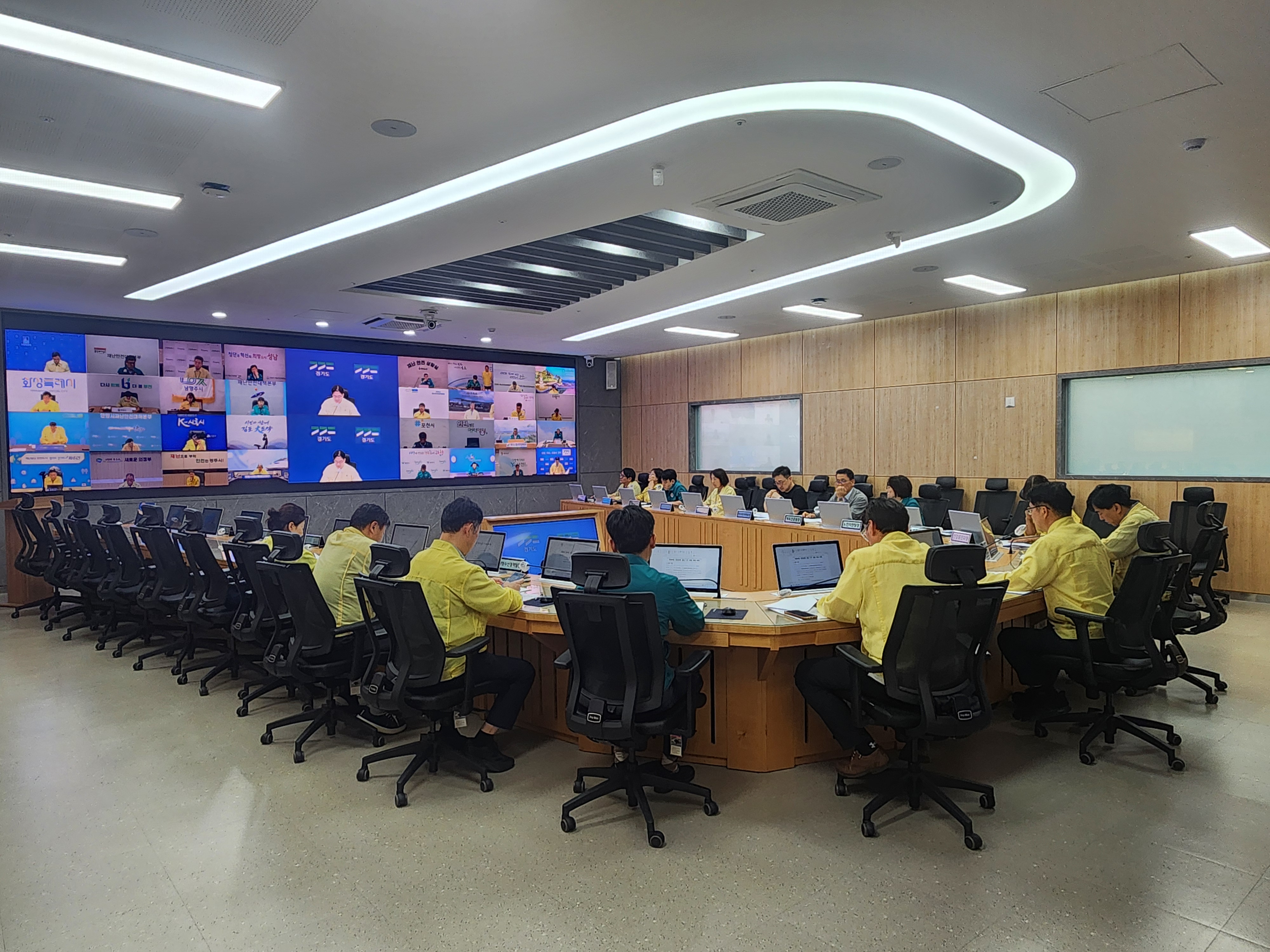 경기도, 폭염 장기화 대비. 31개 시군과 대응 방안 논의